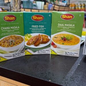 SHAN Fried Fish Masala/ Chana masala(chickpeas)daal masala( lentils) 6 pc total